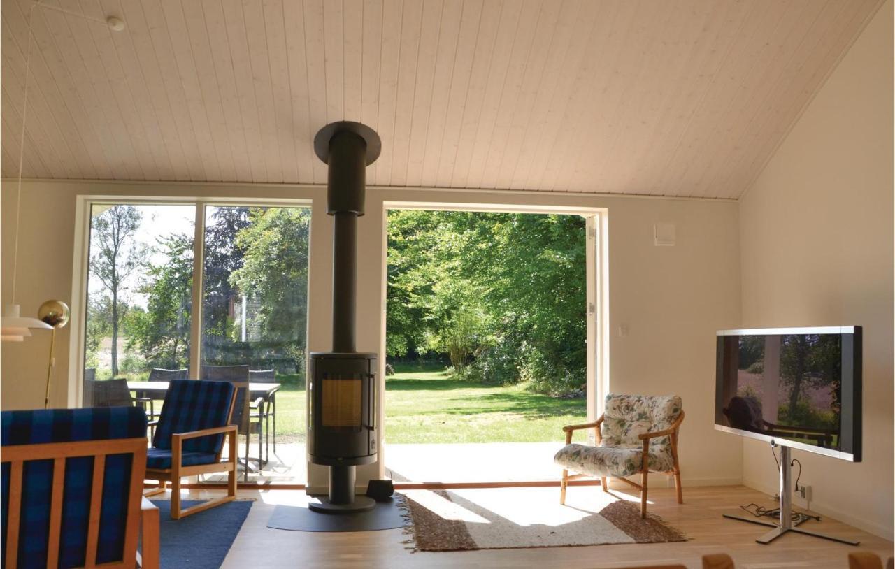 Amazing Home In Tikob With Kitchen Kültér fotó